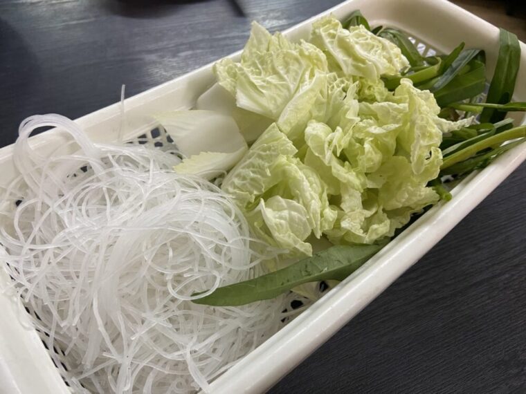 タイ鍋料理【チムチュムの野菜類と春雨（ウンセン）】