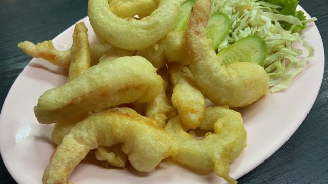 タイおかず料理【クンチュップペントート】タイ風海老フリッター