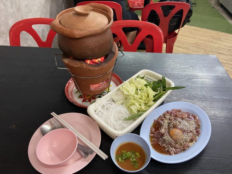 タイ鍋料理【チムチュム】タイ風寄せ土鍋