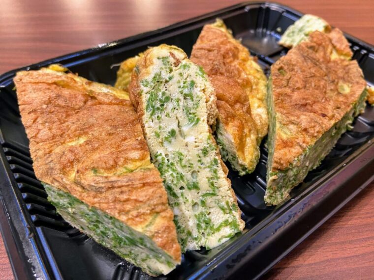 タイおかず料理【カイチアオチャオム】タイ風臭菜入り玉子焼き