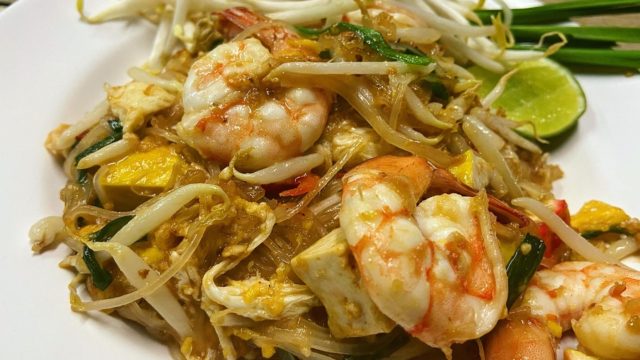 タイ麺料理【パッタイクン】海老パッタイ