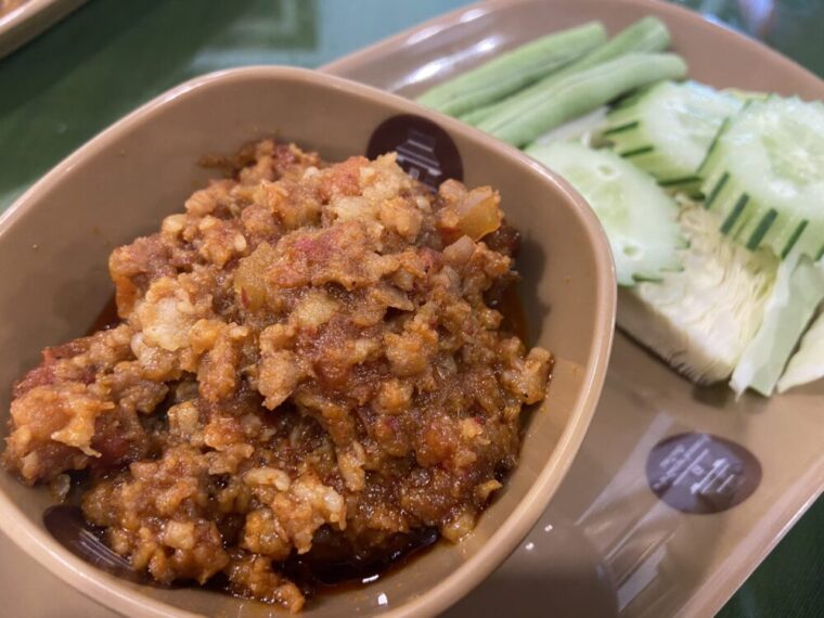 タイおかず料理【ナムプリックオーン】豚ひき肉とトマトのディップ