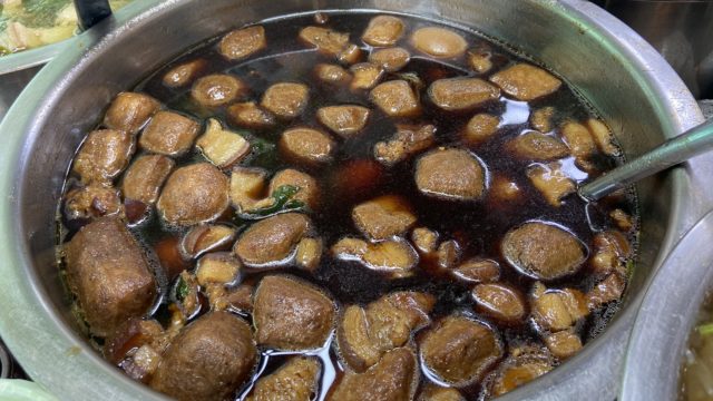 タイおかず料理【ムーパロー屋台】タイ風豚角煮