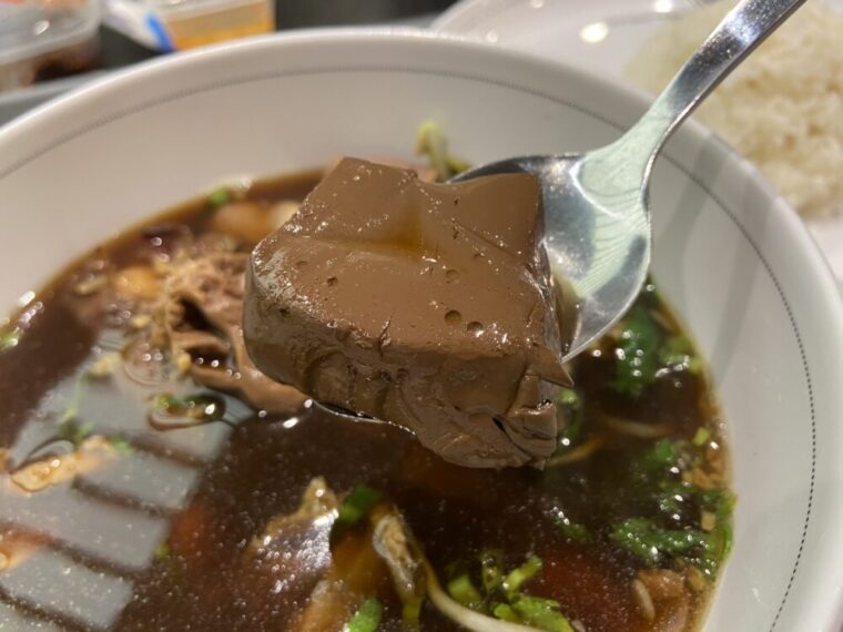 タイスープ料理【ガオラオペットのルアットペット】血豆腐