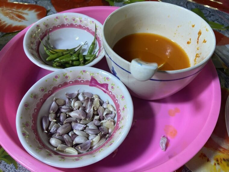 タイご飯料理【カオカームー卓上調味料】タイ風豚足煮込みご飯のタレ