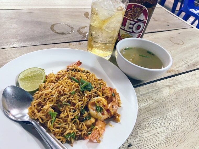 タイ麺料理【パットママートムヤムクン】タイ風インスタント麺炒めトムヤムクン味