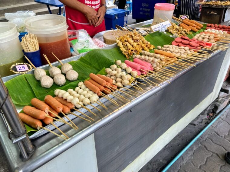 タイおかず料理【ルークチン屋台】